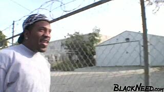 Blonde amateur gets a facial from a bbc