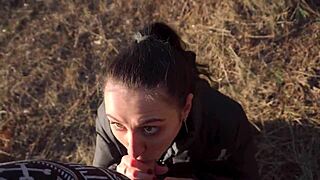 I met a stranger and she gave me a really good blowjob outdoors.