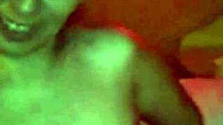 Me Follo Al Tio De Mi Marido Mientras El Anda Limpiando La Plaza Segun El