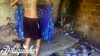 Fucking the naughty woman in a risky situation in a public place, we were almost caught by homeless people