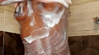 sexy whore to make you horny... dripping wet pussy play