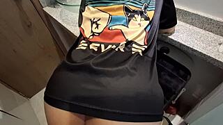 Restaurant with boyfriend, waiter tempted me to bathroom sex secretly.