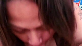 Mi Madrastra Adora Tragar Semen Por Las Mañanas