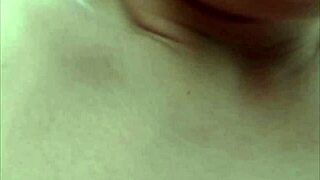 mulher do corno pediu pra eu tirar camisinha e gozar na buceta dela