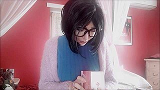 chantal squirt with her new sex toy