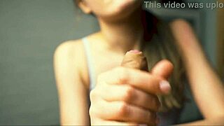 beauty jerks boyfriend off