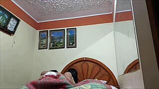 Esposo offers me as puta to his mature friend for money