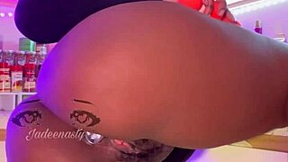 ms bulma briefs, are you squirting in your kitchen?