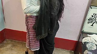 Hot Bengali Muslim Lady GETS FUCKED by Hindu Boyfriend in Black Saree