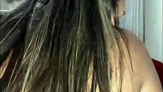 Seducí al profesor mi pequeño desaprobé en ciencias y tuve que cumplir el fetiche del profesor