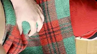 Shy neighbor performs cunnilingus under the blanket