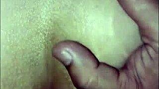 Seducí al profesor mi pequeño desaprobé en ciencias y tuve que cumplir el fetiche del profesor