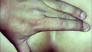 Seducí al profesor mi pequeño desaprobé en ciencias y tuve que cumplir el fetiche del profesor