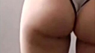 Her first time giving pussy?