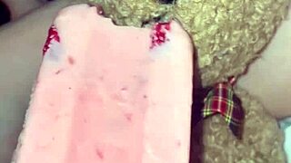 saudi-best amateur-arabian snoewwhite-in los angeles-united states of america-asmr-food arab porn-kinky fetish compilation-female teen 18+ masturbation with pizza chocolate ice cream peach cheese