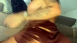 18 year old exhibitionist girlfriend exposed by cuckold bf