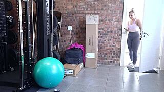 Hey, cheating milf wife gets pounded in the gym by her personal trainer and creampied on that big ass 😉