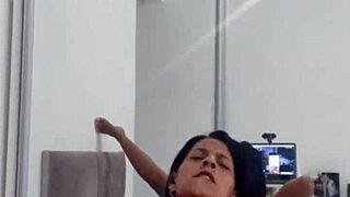 Exhibiting for a fan on the internet who jerks off and makes me cum nicely part 2