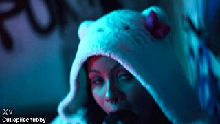 Bbw ebony lesbian worships petite tattooed girlfriend's feet