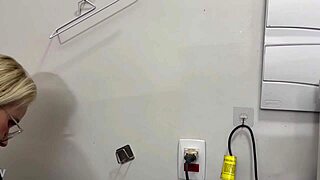 comi a diarista amiga da minha mãe com tanto prazer