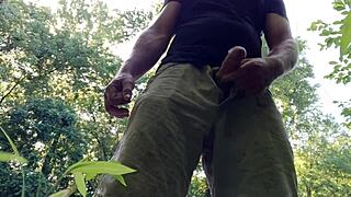 public jerkoff at the park cum went everywhere hopefully nobody saw