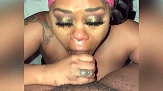 love that ghetto dick sucking 😍