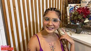 She Tears Pussy In Cuckold House