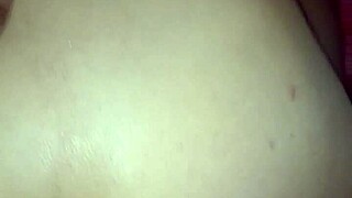 كولومبية نحيفة تأخذ نيك طيز عميق وقذف داخلي كلبي