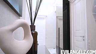 Deepthroat And Anal Gaping David Perry Catherine Knight