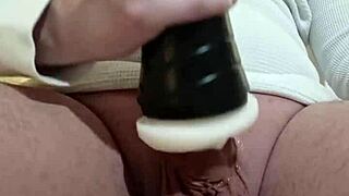 Fleshlight Fuck Close-Up Cumshot
