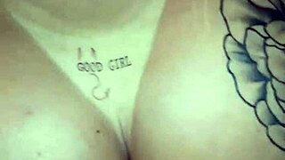 putinha casada com macho grande no cu apertado 😈