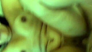 follando o cu e a buceta da perra infiel flexible indian