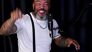 Se tornou famosa na cidade o pai viu seu vídeo pelada levou cuspida a buceta não aguenta sexo forte e o ex - faroraf watch on sheer red!