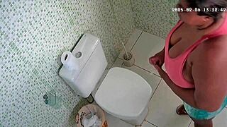 Enteada Flagrada Em Câmera Fudendo Com Padrasto