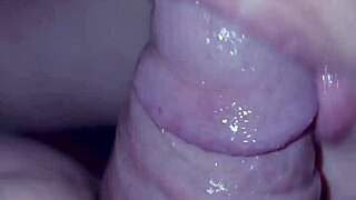 Amateur homemade video - 1 day 2 nuts bbw loves giving blow jobs what a home cumming