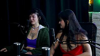 Se tornou famosa na cidade o pai viu seu vídeo pelada levou cuspida a buceta não aguenta sexo forte e o ex - faroraf watch on sheer red!