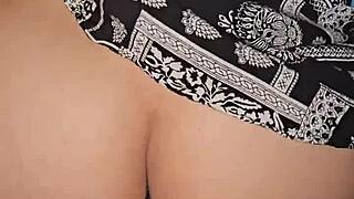 Jcsex69 - La Novia De Mi Mejor Amigo Se Sube Encima De Mi Verga Mientras El Aún No Llega Al Trabajo