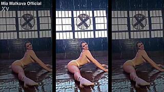 am i flexible enough for your favorite position? 😏💪 check out my big ass and tits