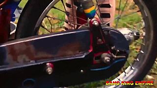 African wife queen enjoyed big dick ex in ghetto fun 😎