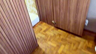 Comi a Namorado do Meu Amigo Enquanto Ele Não Chegava 😈