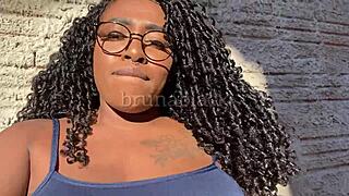 Joi- Jovem Negra Gozando Gostoso Enquanto Masturba Sua Buceta Cremosa No Quinta De Casa Brub