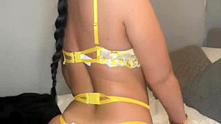 hey, this slutty british horny girlfriend is having an intense experience on webcam 😏