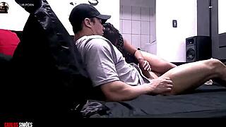 The morena in a dress has passionate sex with her boyfriend in the living room