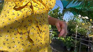 wifey flashes braless in cute summer dress outdoors 😍