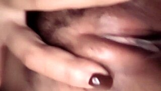 pinay girl shower show sa banyo bago magtrabaho