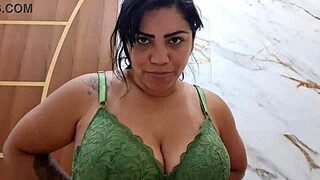 Going to gym without panties leads to bathroom creampie