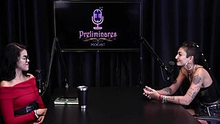 Tirou A Roupa Após A Convidada Falar Que Faz Conteúdo De Rotina Nas Redes Sociais Tem Muito Fé Na Cidade E Não Deixa As Coisas Te Afectar - Caroleta Roots Watch On Sheer Red