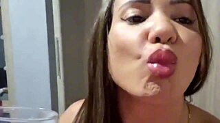 Massagem Com Direito A Porra Na Taça