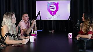 Come�ou pra deixar de ser clt n�o faz hard � h�tero mas grava com mulheres e � acompanhante - charllottye sheer red