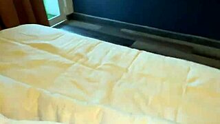 Boss hires new Colombian service employee